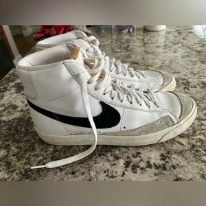 Nike Blazer Mid  ‘77